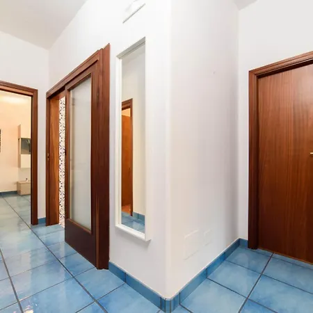 Amore - Sally Apartment *