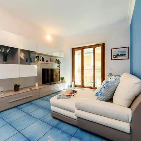 Apartment Amore - Sally *